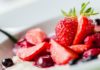 Eat berries to prevent weight gain